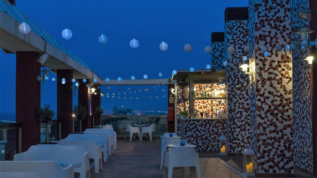 Hotel Rh Gijon & Spa Гандия Екстериор снимка