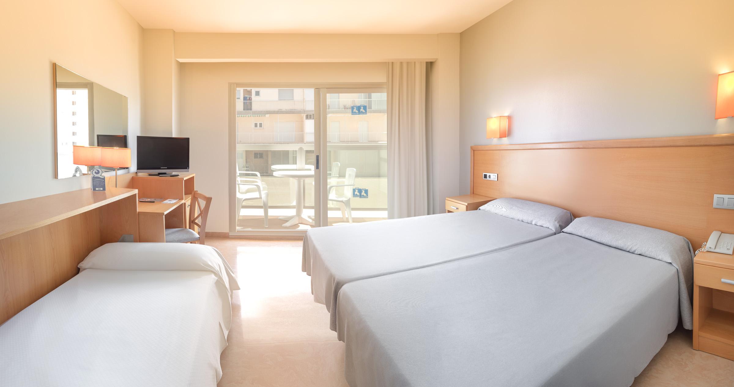Hotel Rh Gijon & Spa Гандия Екстериор снимка