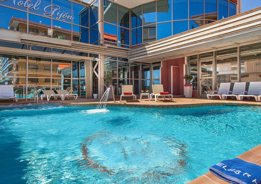 Hotel Rh Gijon & Spa Гандия Екстериор снимка