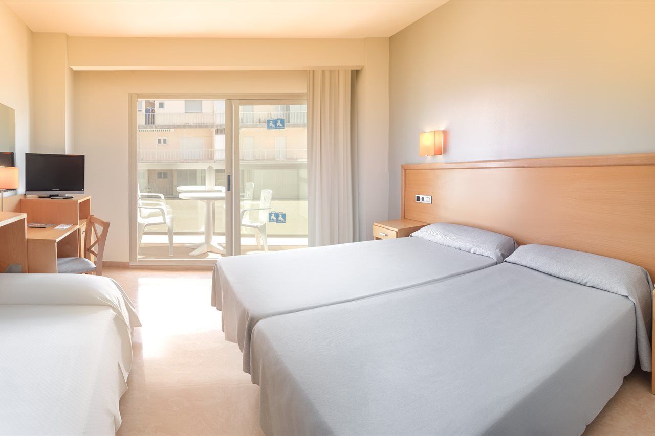 Hotel Rh Gijon & Spa Гандия Екстериор снимка